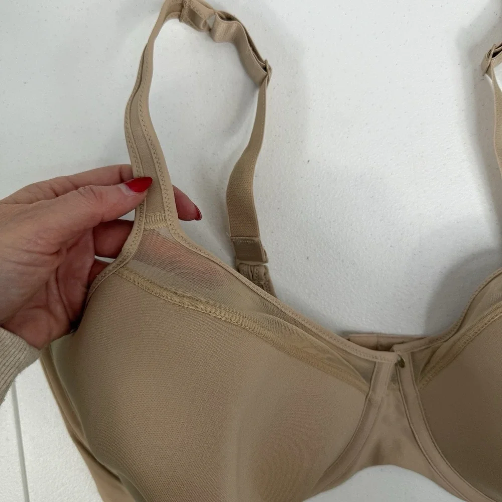 Bali 42DD Bra One Smooth U Ultra Light Shaping‎ Underwire 3439 Full Coverage Tan